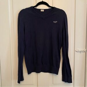 ✨hollister navy blue sweater✨